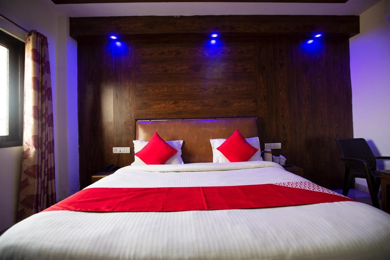 Oyo 44174 Hotel Mid Town Prime Harthala Екстер'єр фото