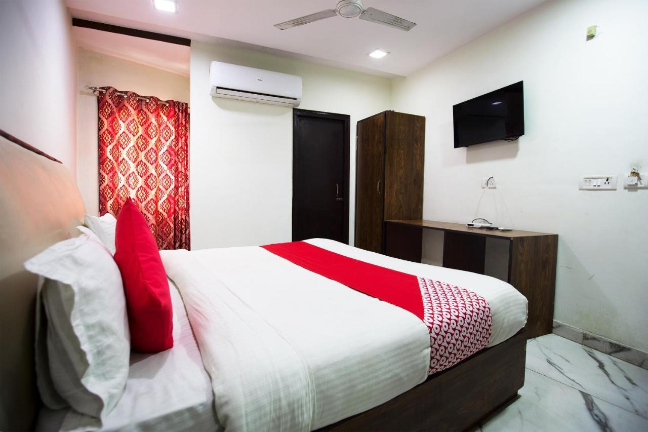 Oyo 44174 Hotel Mid Town Prime Harthala Екстер'єр фото